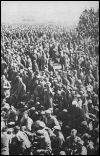 Soviet soldiers captured by German forces