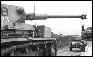 German motorized column moves forward in Tunisa